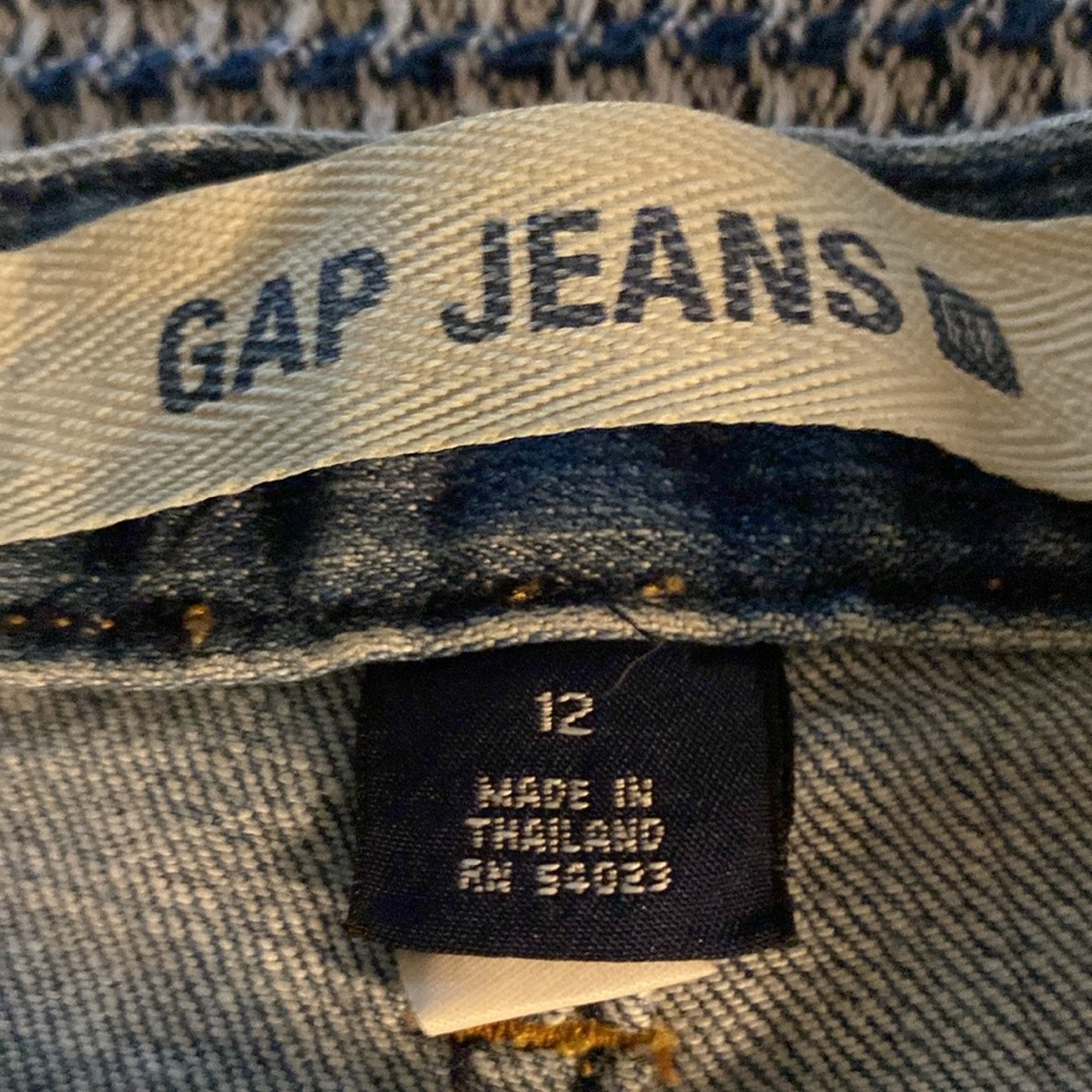 Gap Blue Jean Skirt, med blue color, size 12 - Picture 5 of 5